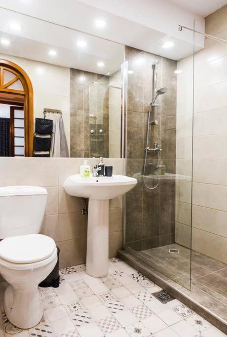 Classy Apartment Unirii Square Бухарест Екстер'єр фото